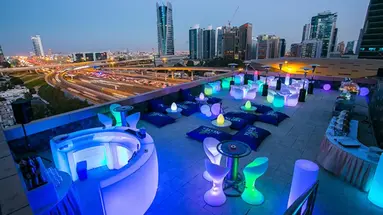 Two Seasons Hotel & Apartments