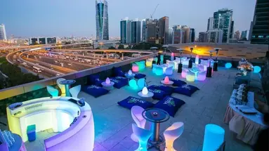 Two Seasons Hotel & Hotel Apartment