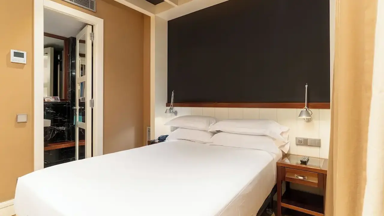 U232 Hotel