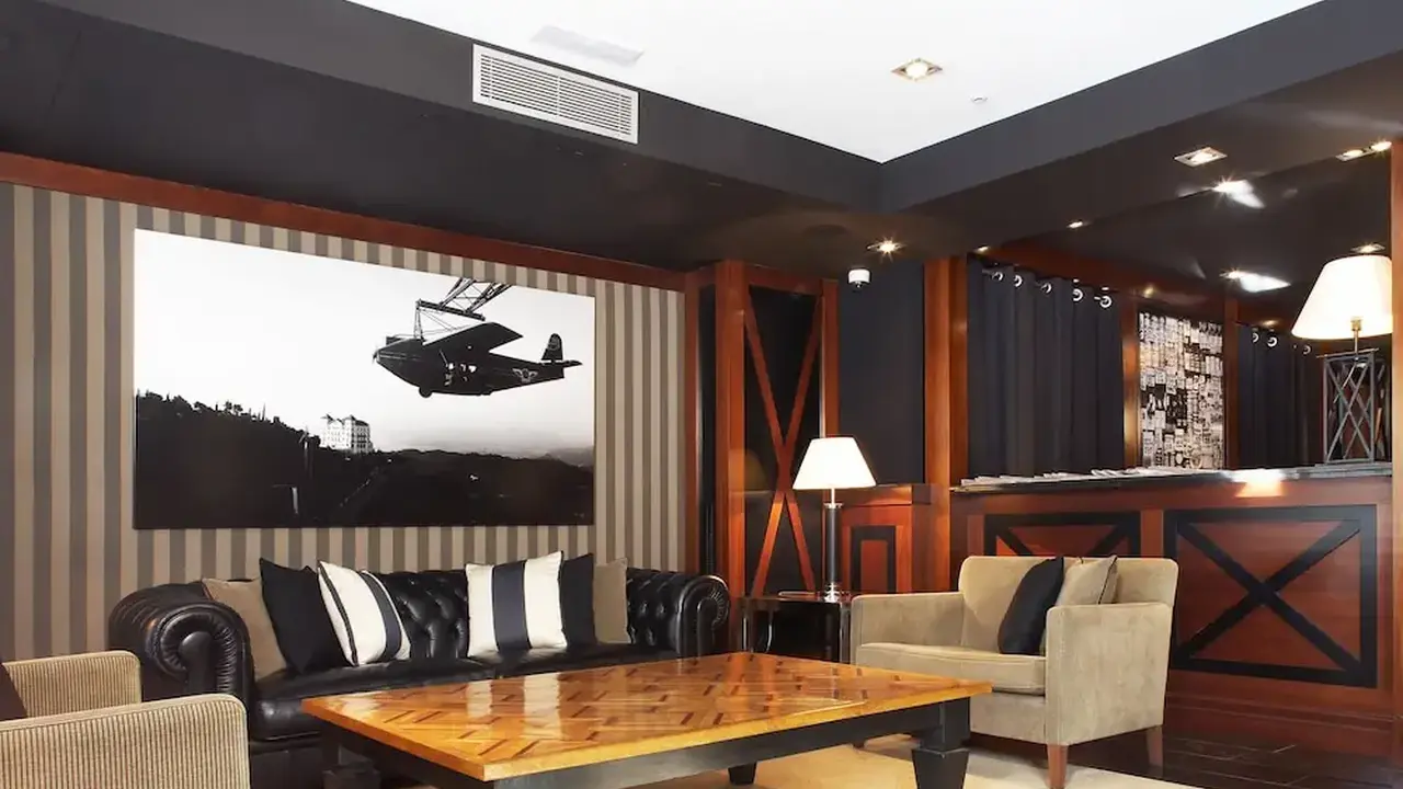 U232 Hotel
