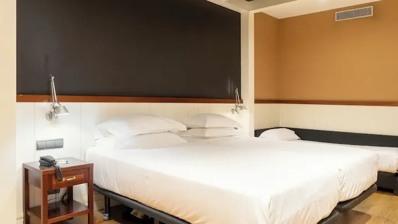 U232 Hotel