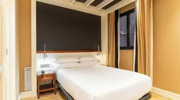U232 Hotel