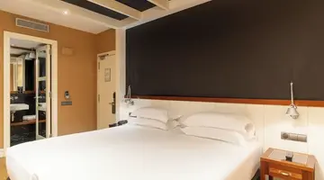 U232 Hotel