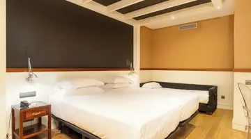 U232 Hotel