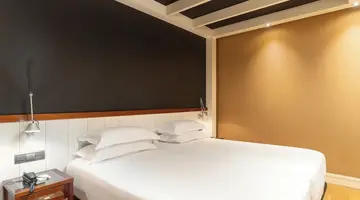 U232 Hotel