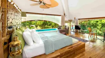 Uga Chena Huts 5