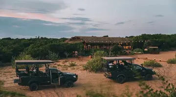 Uga Chena Huts 5
