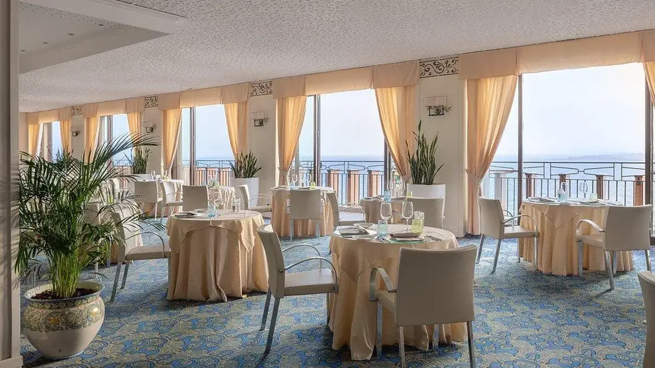 UNA HOTELS CAPOTAORMINA