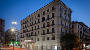 UNA HOTELS Napoli
