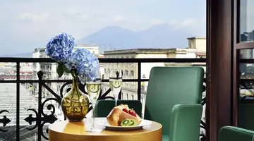 UNA HOTELS Napoli