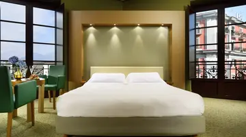 UNA HOTELS Napoli