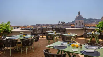 UNA HOTELS Napoli