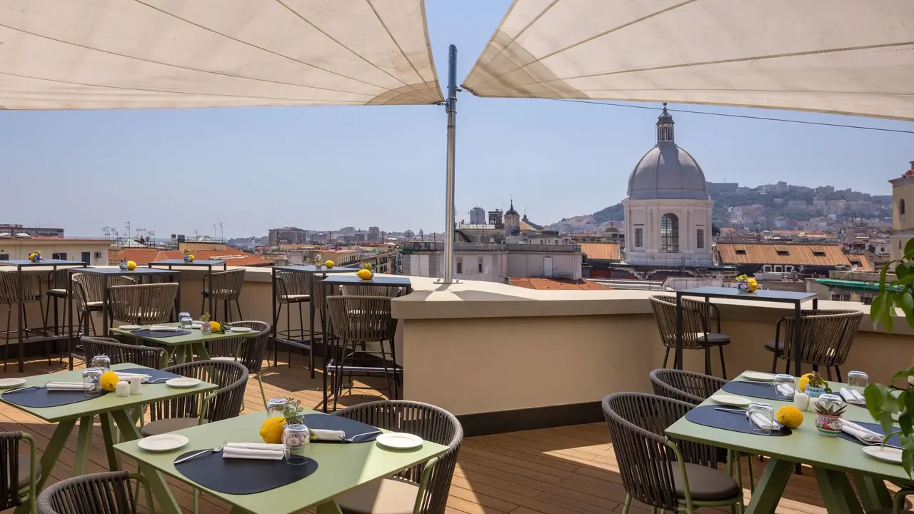 UNA HOTELS Napoli