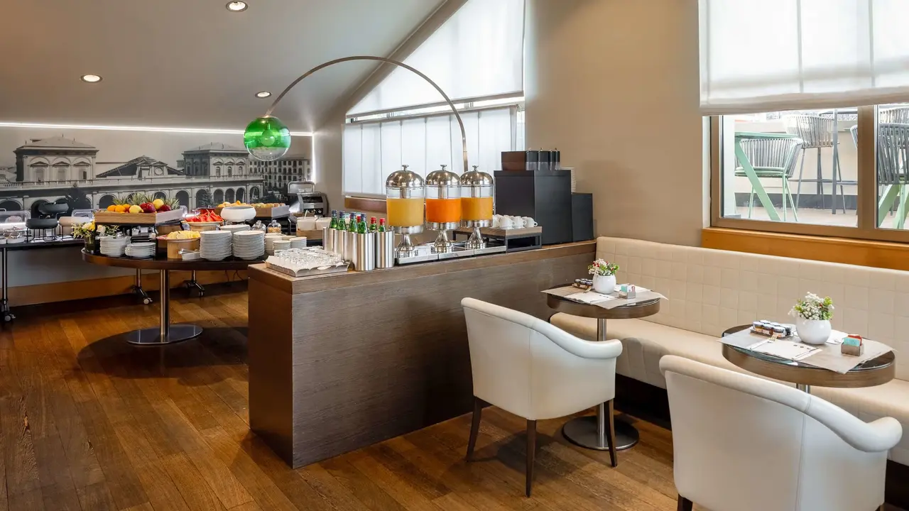 UNA HOTELS Napoli