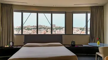 UNA HOTELS T Hotel Cagliari