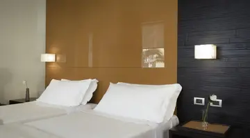 UNA HOTELS T Hotel Cagliari