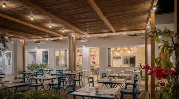 UnaHotels Naxos Beach
