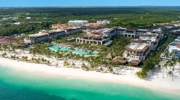 Unique Club at Lopesan Costa Bávaro Resort