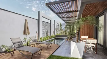 Unique Life Style Hotel