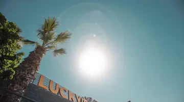 Unique Life Style Hotel