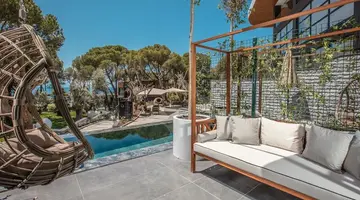 Unique Life Style Hotel