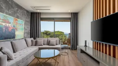 UNIQUE LIFE STYLE HOTELS
