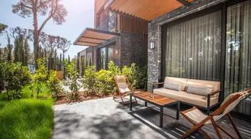 UNIQUE LIFE STYLE HOTELS