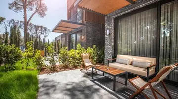 UNIQUE LIFE STYLE HOTELS