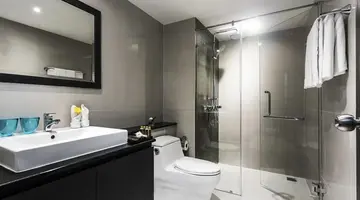 UNIQUE REGENCY HOTEL