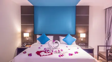 UNIQUE REGENCY HOTEL