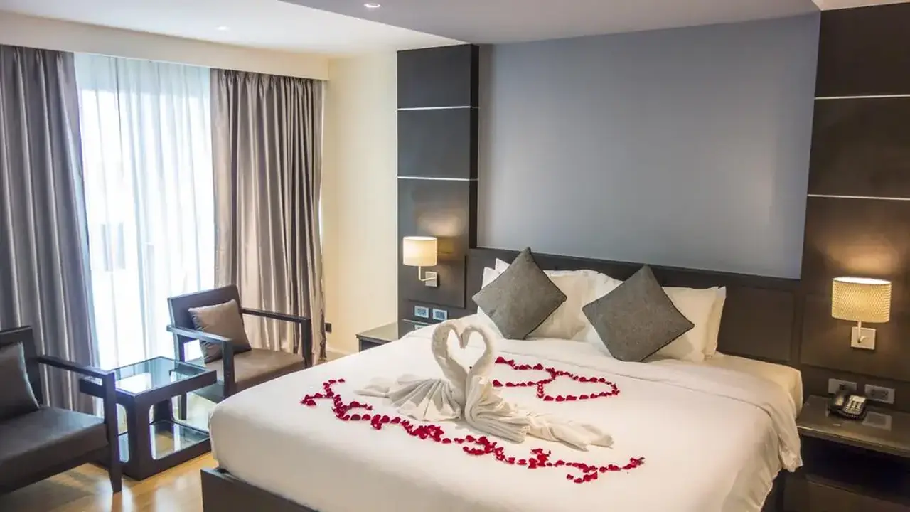 UNIQUE REGENCY HOTEL