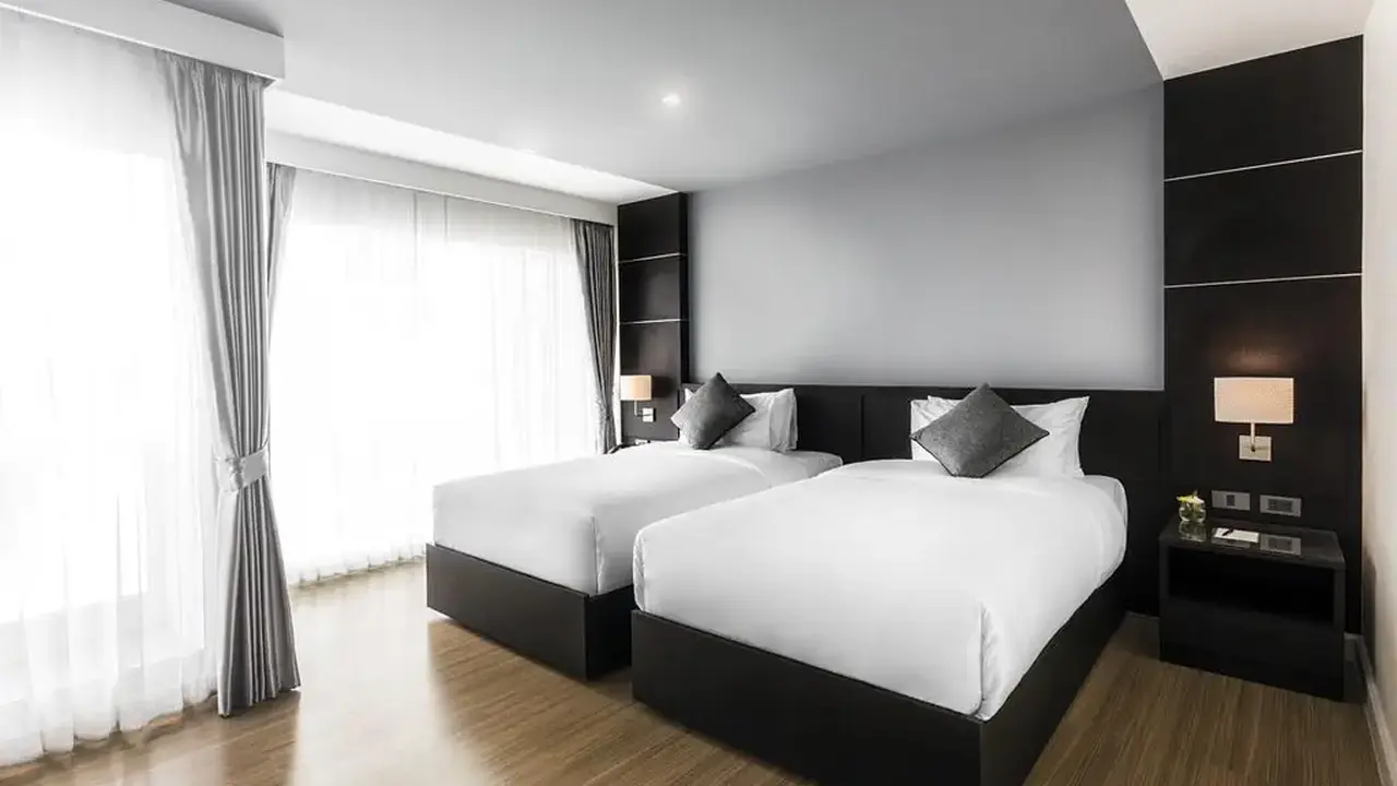 UNIQUE REGENCY HOTEL