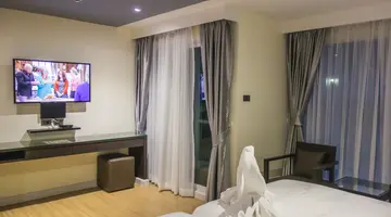 UNIQUE REGENCY HOTEL