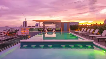 UNIQUE REGENCY HOTEL