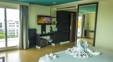 UNIQUE REGENCY HOTEL
