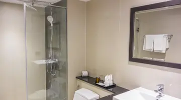 UNIQUE REGENCY HOTEL