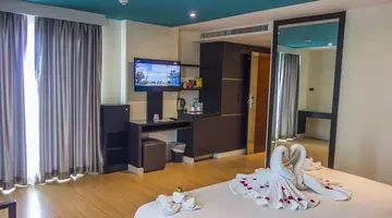 UNIQUE REGENCY HOTEL