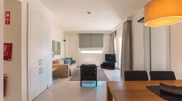 UNIQUE RESIDENCE HOTEL GOLF & SPA