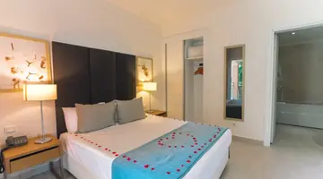 UNIQUE RESIDENCE HOTEL GOLF & SPA