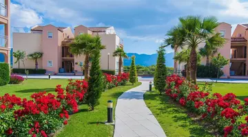 Unique Residence Hotel Golf & Spa