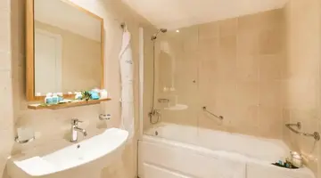 UNIQUE RESIDENCE HOTEL GOLF & SPA