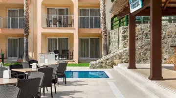 UNIQUE RESIDENCE HOTEL GOLF & SPA