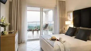 UNIQUE RESIDENCE HOTEL GOLF & SPA