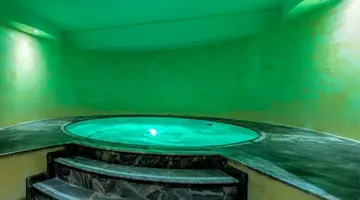 Unique Resort and spa