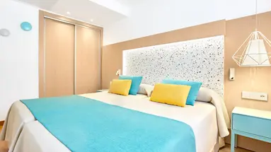 Universal Aparthotel Elisa