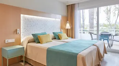 Universal Aparthotel Elisa