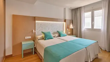 Universal Aparthotel Elisa