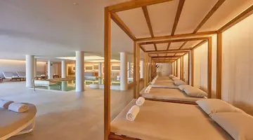 Universal Grand León & Spa