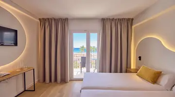 Universal Hotel Bikini