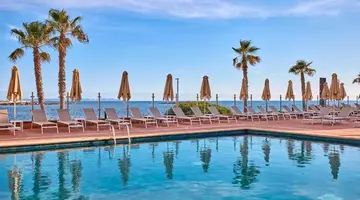 Universal Hotel Romantica